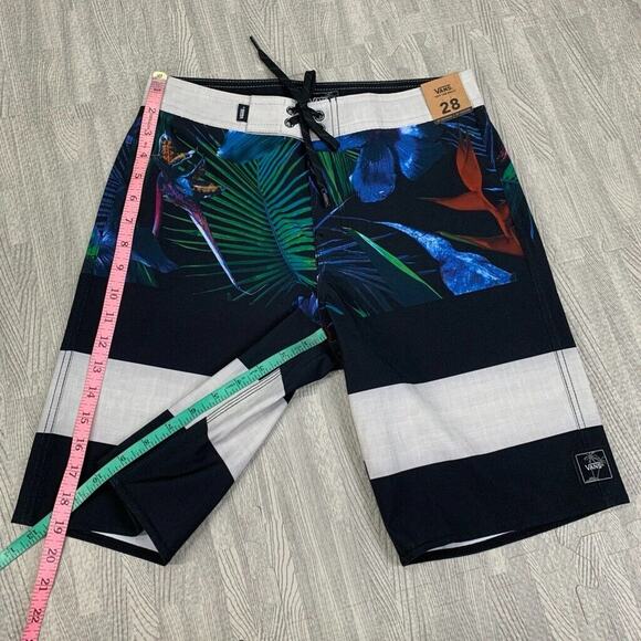 Vans Board Shorts Mens 28 Black Paradise Jungle Floral Print Stripes Swim Surf - Picture 8 of 13